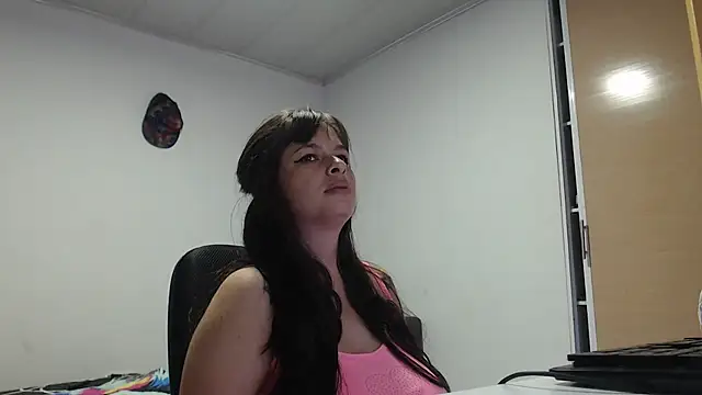 Snapshot of Aliciaheart chatting on 05/23/26, 05:12 Aliciaheart online show from 05/23/26, 05:12