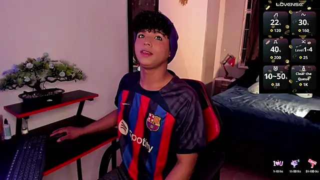 Noah Smith04 online show from 09/26/25, 06:50