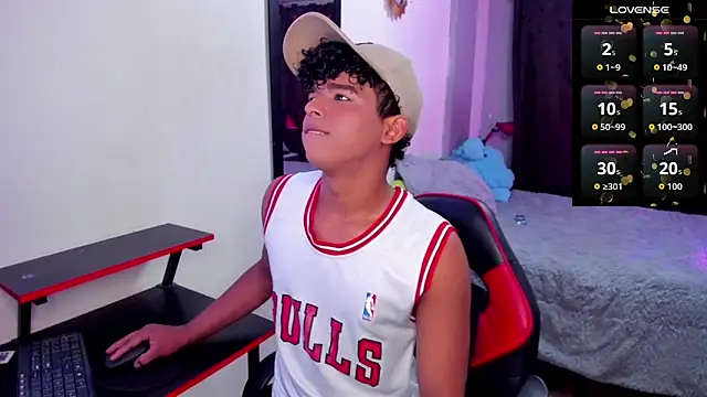 Noah Smith04 online show from 10/06/25, 07:55