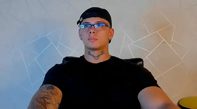 NoahhBrown online show from 12/30/24, 07:15