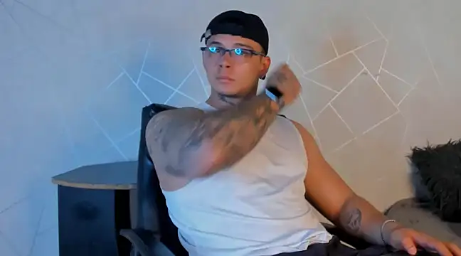 NoahhBrown online show from 01/11/25, 03:55