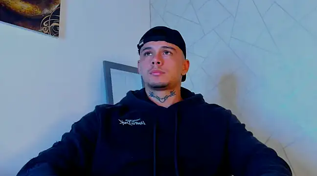 NoahhBrown online show from 03/01/25, 04:37