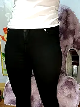 Snapshot of Blythe_69 chatting on 02/22/25, 03:36 Blythe 69 online show from 02/22/25, 03:36