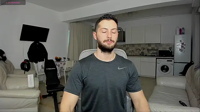 ZackFraser online show from 03/06/25, 05:03