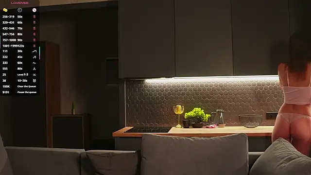 IdaJonesy online show from 11/28/25, 09:39