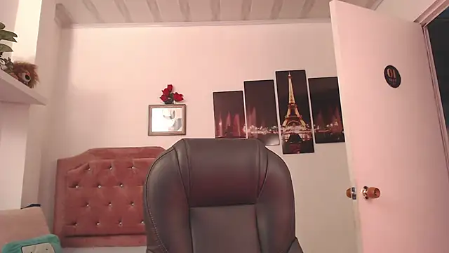 Snapshot of _Alice_Horny_Gh chatting on 01/07/25, 10:52 Alice Horny Gh online show from 01/07/25, 10:52