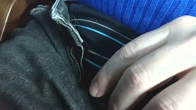 smoothandtiny online show from 04/07/26, 07:42