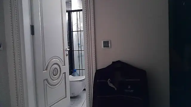 Snapshot of KIZLAZIMYaa chatting on 04/01/26, 11:22 KIZLAZIMYaa online show from 04/01/26, 11:22