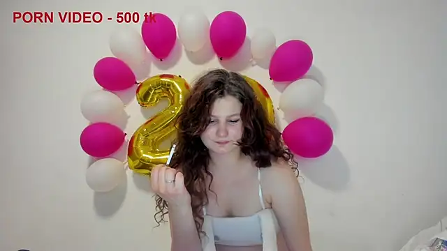 Snapshot of Charlotte_wow chatting on 06/15/26, 07:38 Charlotte wow online show from 06/15/26, 07:38