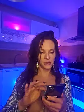 Snapshot of Luna_Kitanna chatting on 12/08/24, 10:14 Luna Kitanna online show from 12/08/24, 10:14