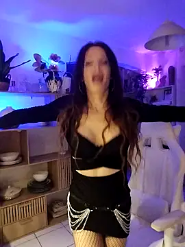 Snapshot of Luna_Kitanna chatting on 03/03/25, 10:10 Luna Kitanna online show from 03/03/25, 10:10