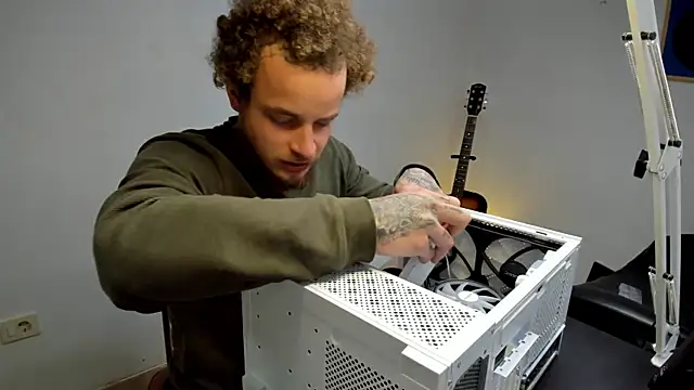 layneinchains online show from 12/20/25, 10:55