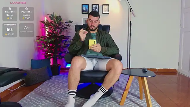 HenryBenso online show from 10/04/25, 04:38