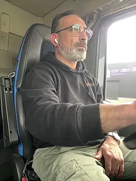 dzhakar online show from 10/23/25, 10:47