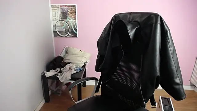 viktoria lovely online show from 04/24/26, 06:16