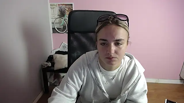 viktoria lovely online show from 07/21/26, 07:00
