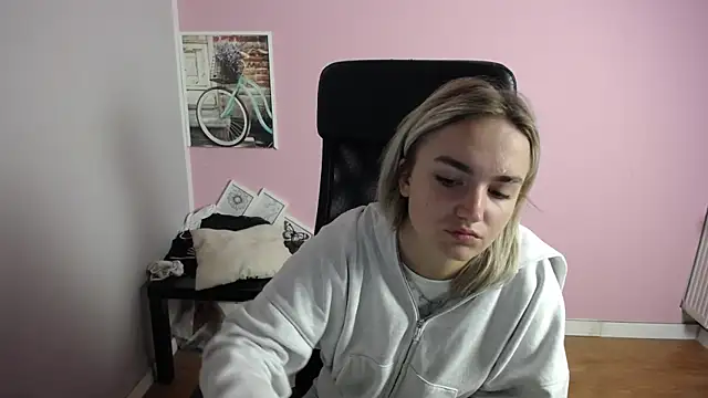 viktoria lovely online show from 07/23/26, 07:06