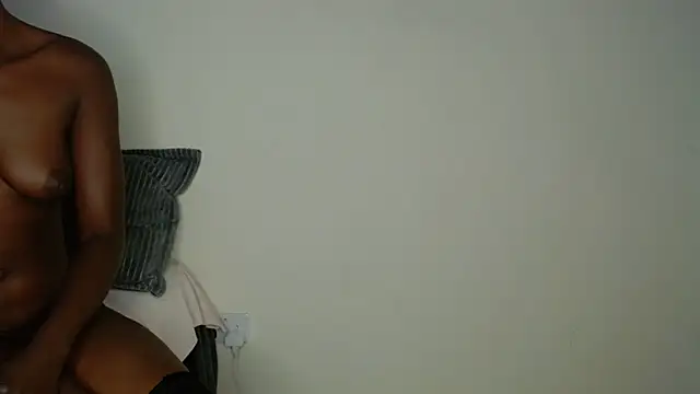 Snapshot of Perqueen chatting on 03/19/25, 08:11 Perqueen online show from 03/19/25, 08:11