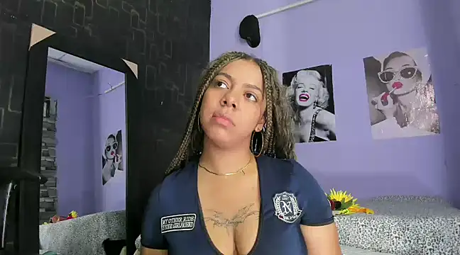 Snapshot of Alika01 chatting on 03/22/25, 11:31 Alika01 online show from 03/22/25, 11:31