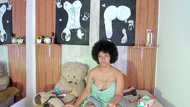 Alika01 online show from 11/22/25, 02:38