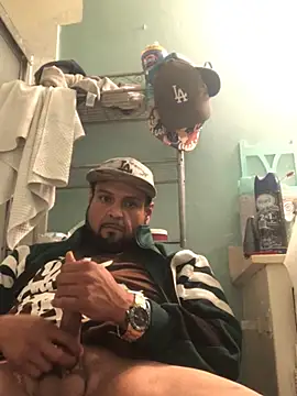 Snapshot of MrDickUdown24_7 chatting on 02/28/25, 04:21 MrDickUdown24 7 online show from 02/28/25, 04:21