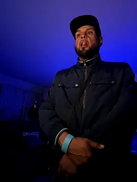 Snapshot of MrDickUdown24_7 chatting on 09/12/25, 11:43 MrDickUdown24 7 online show from 09/12/25, 11:43