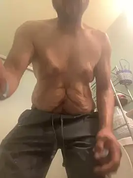 Snapshot of MrDickUdown24_7 chatting on 11/04/25, 01:16 MrDickUdown24 7 online show from 11/04/25, 01:16