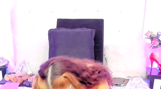 Snapshot of BellaaStarlix chatting on 01/21/25, 10:08 BellaaStarlix online show from 01/21/25, 10:08