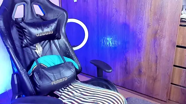 Demian cute18 online show from 04/16/26, 08:42