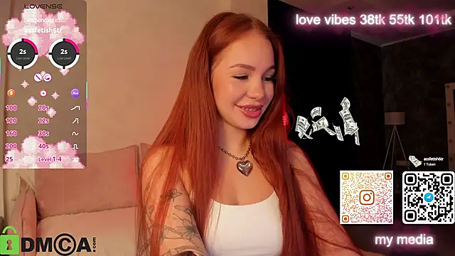 Snapshot of Tracy-Taylor chatting on 09/13/25, 08:14 Tracy-Taylor online show from 09/13/25, 08:14