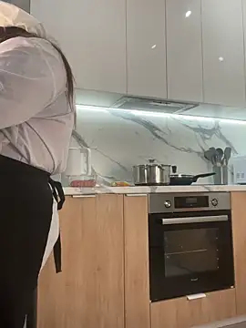 Snapshot of GabiBoobs chatting on 10/12/25, 06:40 GabiBoobs online show from 10/12/25, 06:40