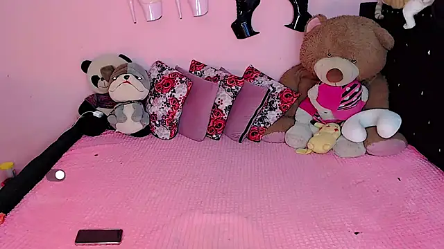 Ciinamonloren online show from 04/25/26, 02:14