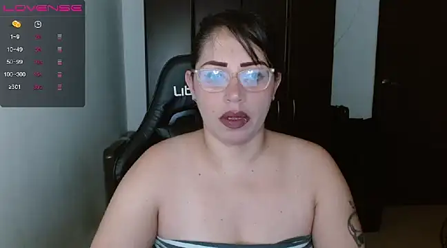 Snapshot of natashasmithe chatting on 01/25/25, 12:26 natashasmithe online show from 01/25/25, 12:26