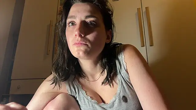 Snapshot of Monicbabe chatting on 06/19/26, 08:12 Monicbabe online show from 06/19/26, 08:12