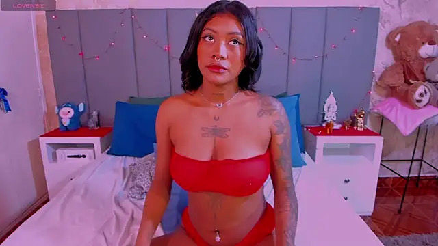 JulianaMiller online show from 12/25/24, 03:29