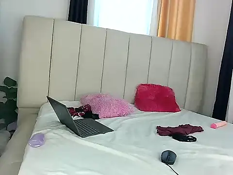 t-Booty risky  online show from 06/18/26, 09:14