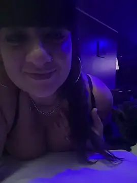 Snapshot of Sensualmente333 chatting on 06/07/26, 10:13 Sensualmente333 online show from 06/07/26, 10:13