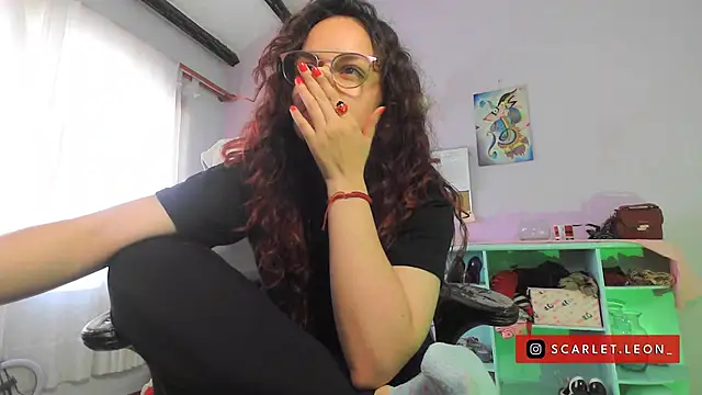 Snapshot of Scarletleon77 chatting on 01/16/25, 05:33 Scarletleon77 online show from 01/16/25, 05:33