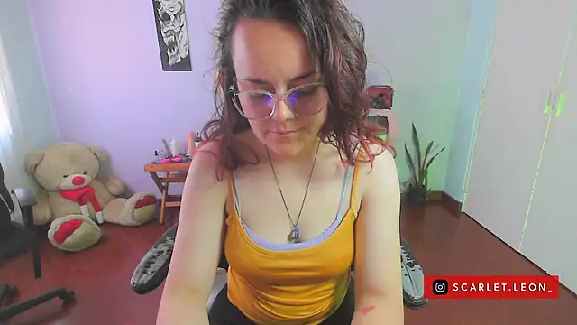 Snapshot of Scarletleon77 chatting on 01/20/25, 04:55 Scarletleon77 online show from 01/20/25, 04:55