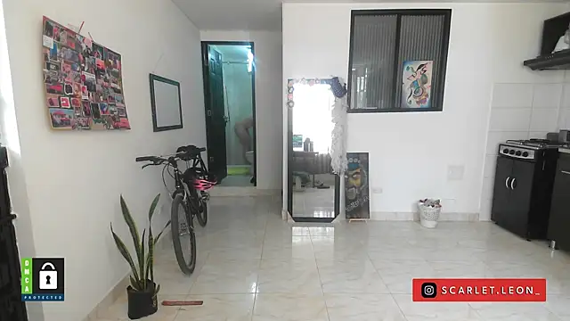 Snapshot of Scarletleon77 chatting on 09/24/25, 03:48 Scarletleon77 online show from 09/24/25, 03:48