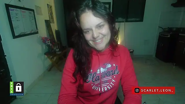 Scarletleon77 online show from 04/10/26, 11:42