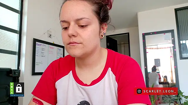 Scarletleon77 online show from 04/28/26, 02:22