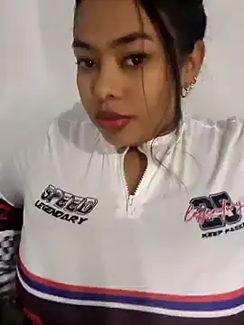 Snapshot of PUSHYLATE chatting on 02/17/25, 03:36 PUSHYLATE online show from 02/17/25, 03:36