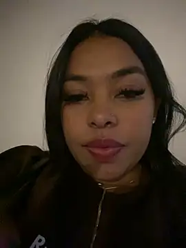 Snapshot of PUSHYLATE chatting on 10/10/25, 04:11 PUSHYLATE online show from 10/10/25, 04:11