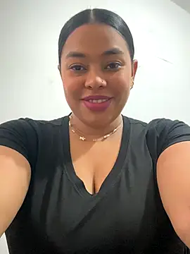 Snapshot of PUSHYLATE chatting on 12/04/25, 07:44 PUSHYLATE online show from 12/04/25, 07:44