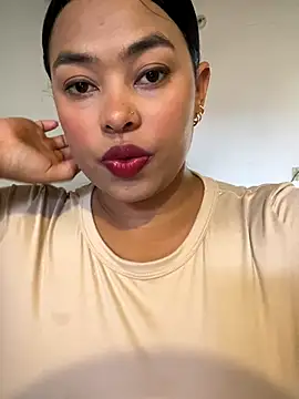 Snapshot of PUSHYLATE chatting on 12/14/25, 06:56 PUSHYLATE online show from 12/14/25, 06:56