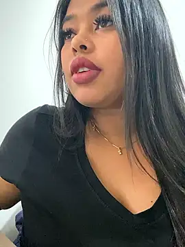 Snapshot of PUSHYLATE chatting on 01/15/26, 07:06 PUSHYLATE online show from 01/15/26, 07:06