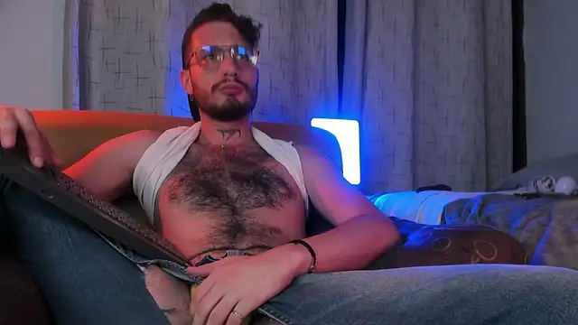 axel giracr online show from 01/30/25, 09:04