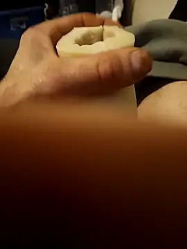 Sluckkkbigdk online show from 11/17/25, 01:39