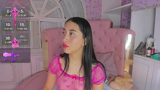 valentina cortes72 online show from 10/18/25, 03:31